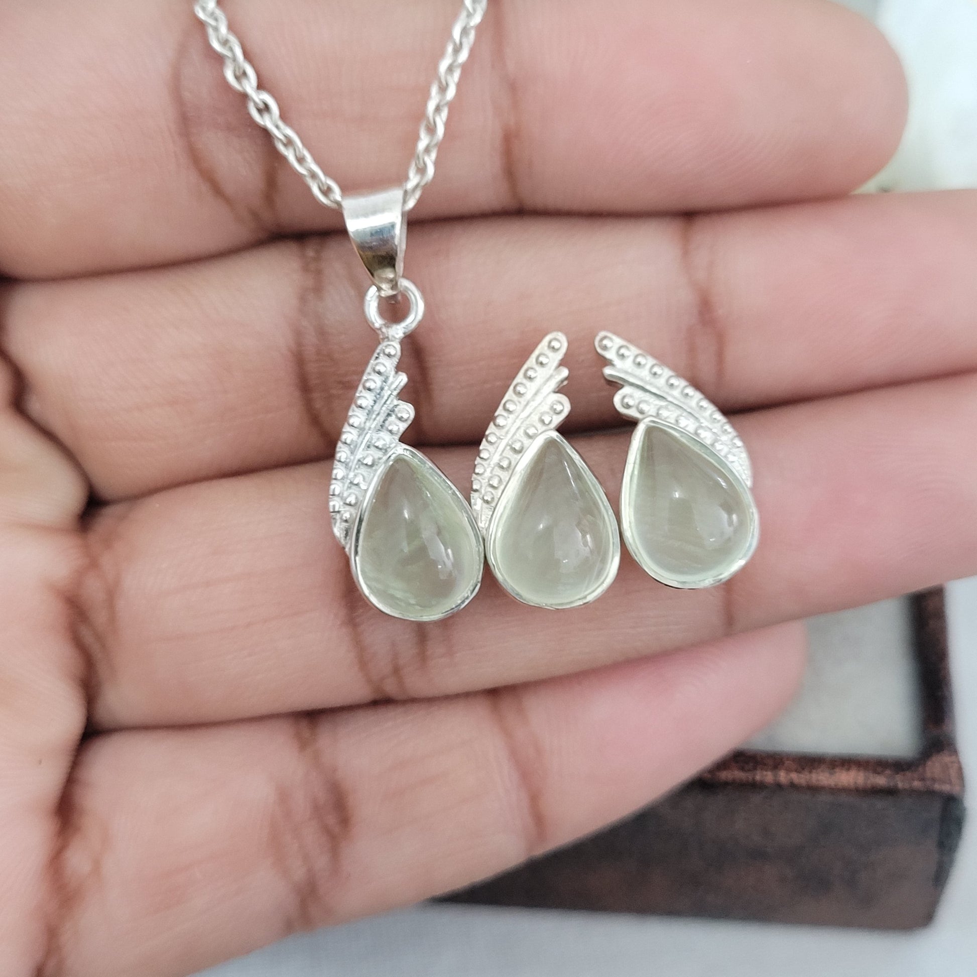 Natural Prehnite Silver Necklace-Delicate Prehnite Pendant Set-June Birthstone Gift-Healing Gemstone Jewelry-Prehnite Minimal Set For Her-523 PILWALS