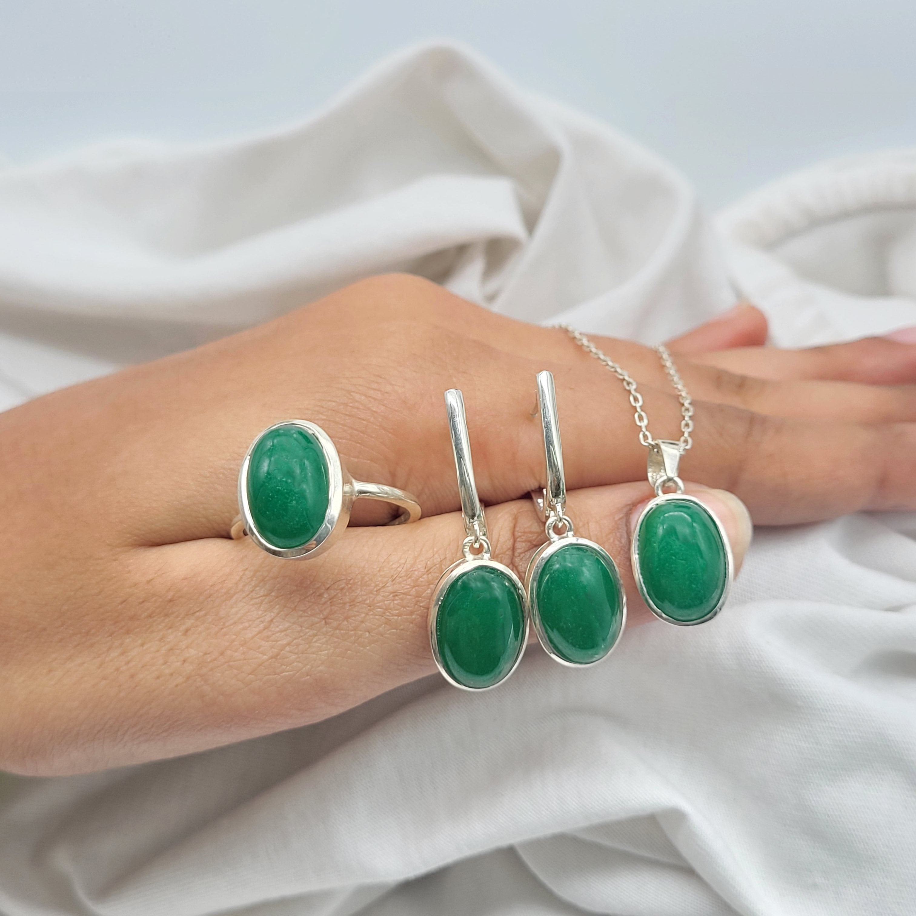 Natural Green Jade In Silver online Handmade Necklace and Earrings Set