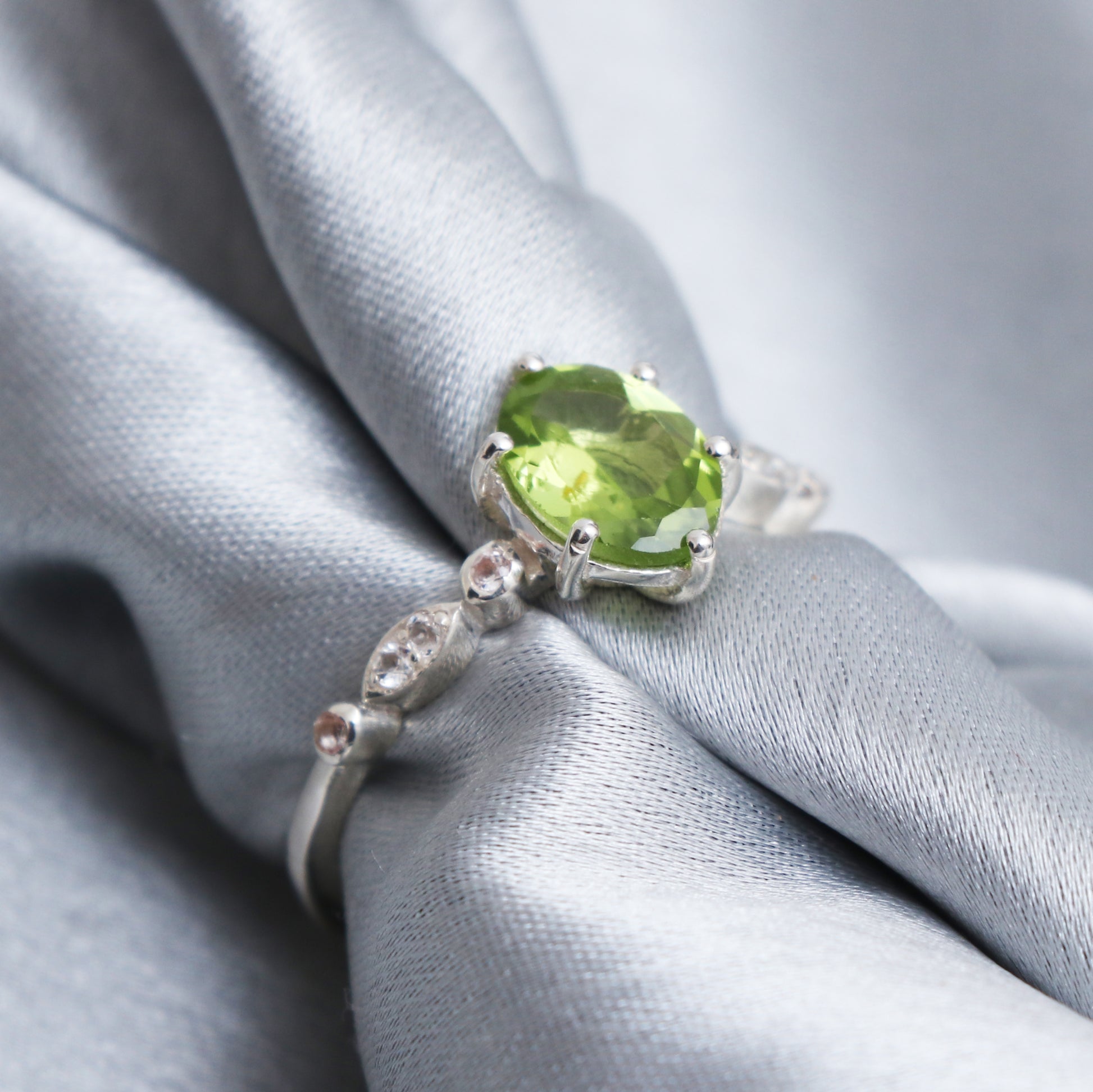 Natural Peridot Ring, Green Engagement Ring Set-730 PILWALS